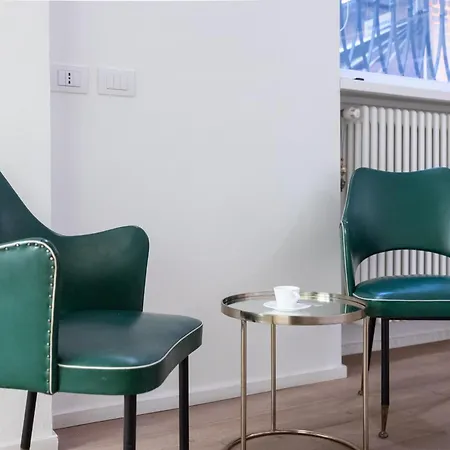 Luxury Duplex Flat With Sauna Few Steps From Duomo * מילאנו