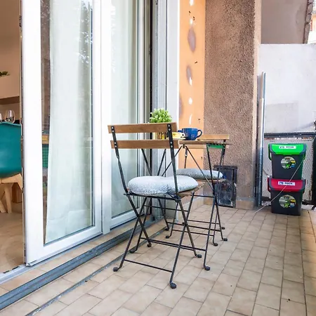 Appartamento Guesthost - Alices House Modern Milano