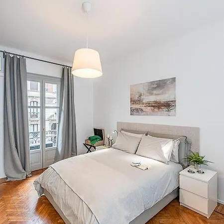 Апарт-отель Art Around In Monti House Милан