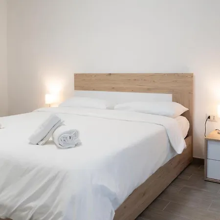 10min Rhofiera & Sansiro - 5min Metro - Ac - Freeparking Apartment Milan