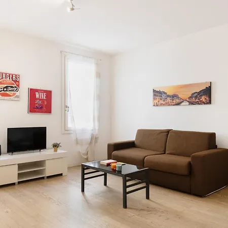 Easylife - Stile E Comfort Sui Navigli شقة ميلان