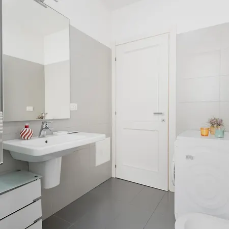 Easylife - Stile E Comfort Sui Navigli *