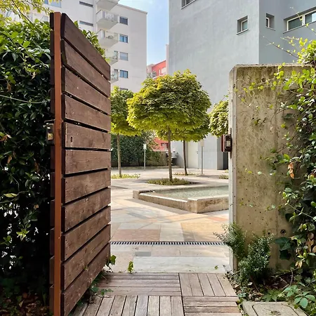 Ampio Loft Su Due Livelli Con Giardino Apartament *