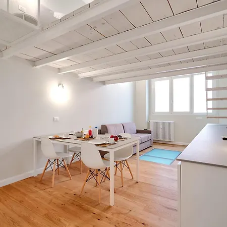 Design Loft Perfect For Couples *