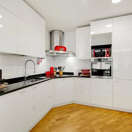 Garage Privato Gratuito - 600 Metri Duomo