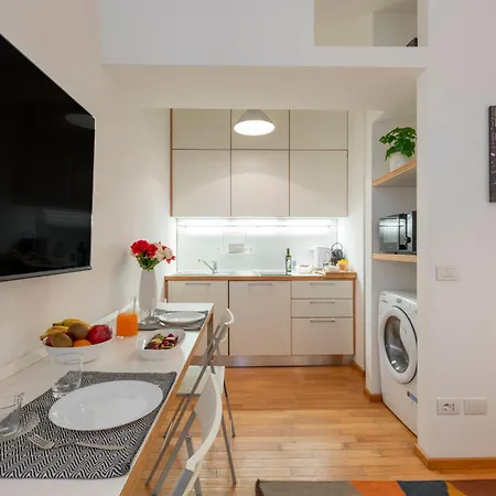 Alessandria, 4 - Fashion E Movida Apartment Milan