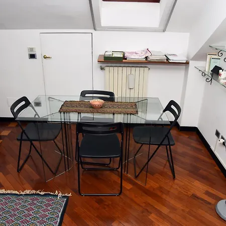 Apartamento Viale Corsica 99