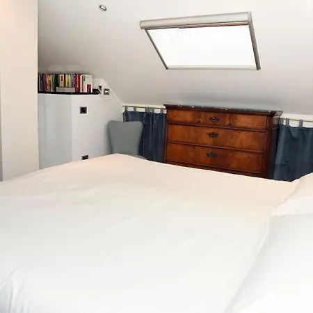 Apartamento Viale Corsica 99