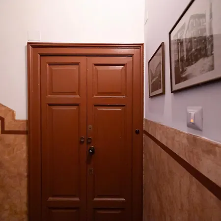 Elegante Quadrilocale Liberty In Zona Risorgimento 公寓 *