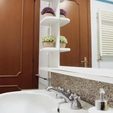 公寓 La Corte Dei Creativi Comodo E *