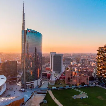 Chinatown-garibaldi Luxury Elegante Apartment Milan