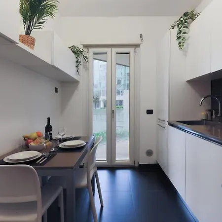 Comfort Centrale With Fast Wifi And Free Netflix Appartement Milan