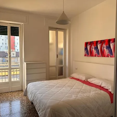 Apartament Kibilu - Via Lomellina Mm Argonne - Linate Airport *
