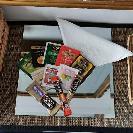 My Place - Navigli Couette-café 4*