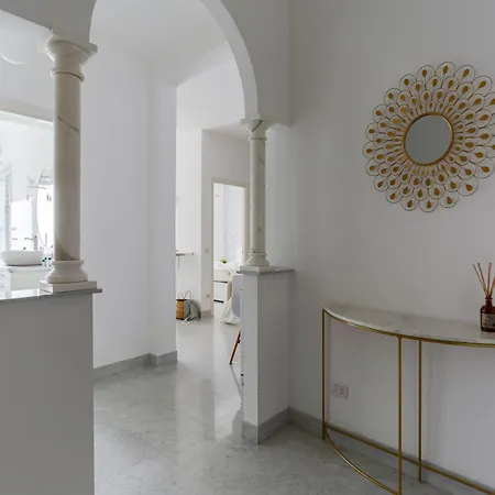 公寓式酒店 The Best Rent - Bright Two-bedroom In Central Station Area