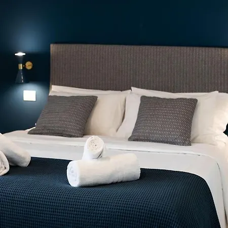 Sunset Citylife Typical Italian Style House * 米兰