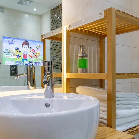 I Della * Милан