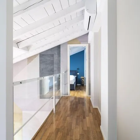 Easylife - - Premuda 36 - Historic Center Apartment *