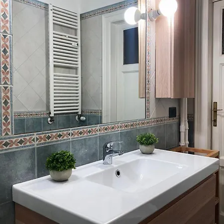 Apartment Monviso 35 , Cozy Milan