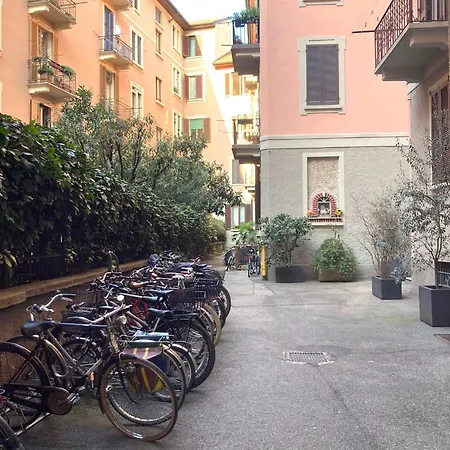 Monviso 35 , Cozy * Milan