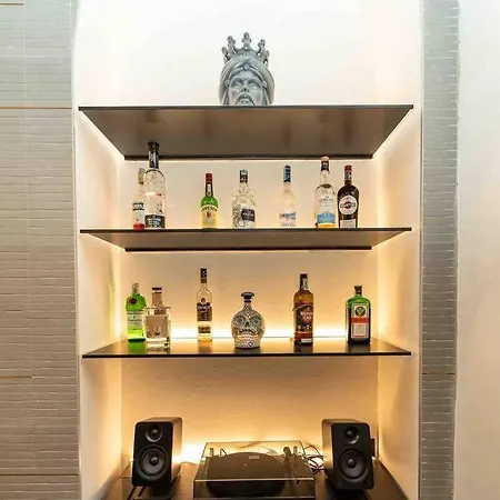 Prestigioso Loft In San Babila A 5 Min. Dal Duomo Daire Milano