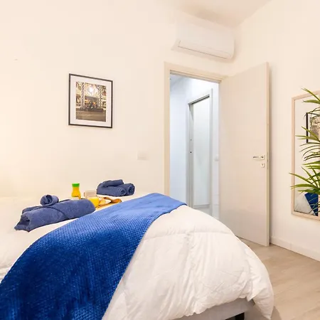 Apartment Lotus & Tulip - Vicino Navigli, City Life, Fiera, San Siro