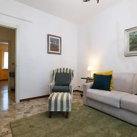 Primopiano - Fabriano Apartmán *