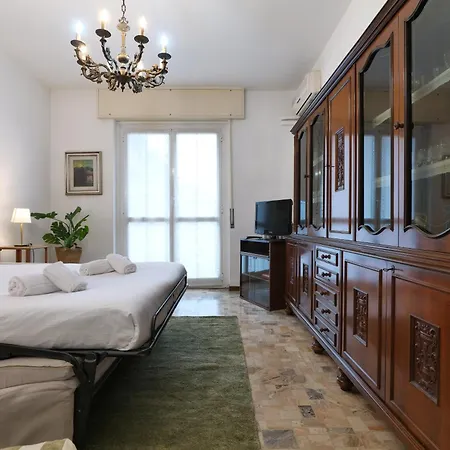 Primopiano - Fabriano Apartmán *