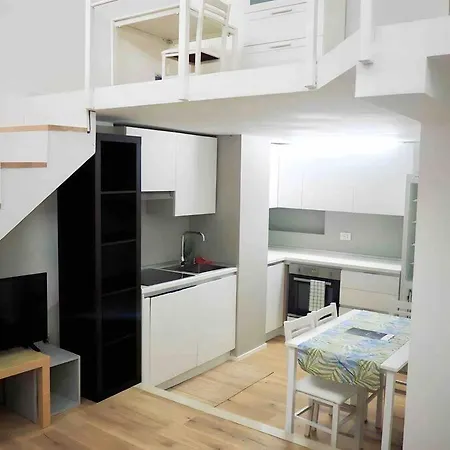 Apartamento Modern 10 Minutes From Downtown Milão