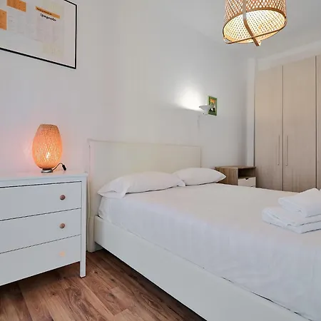 We - Casa Martini, * ميلان