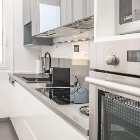 Grazioso In Bicocca Con Ac E Wi-fi * Milan