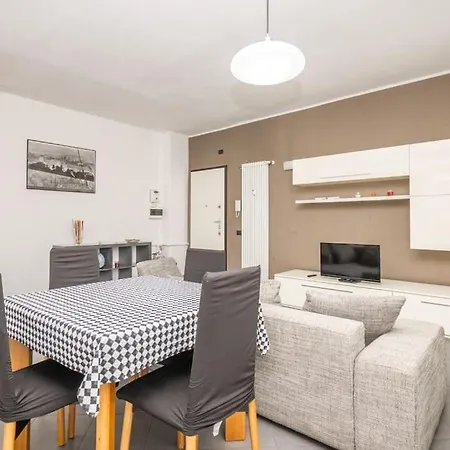 Apartment Grazioso In Bicocca Con Ac E Wi-fi *