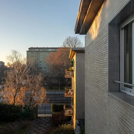 Serra 2br With Terrace By Halldis