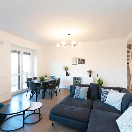 Luxury With Terrace - Napoli 35 *