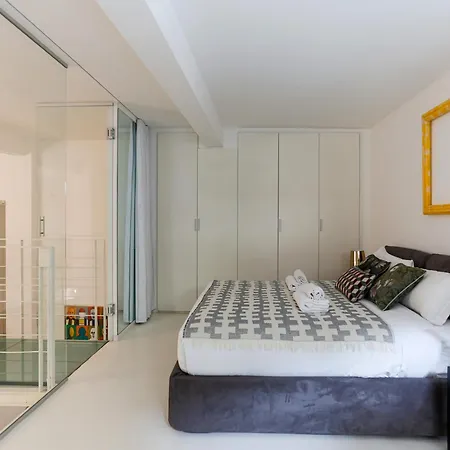 The Rent - Elegant Loft In Cinque Giornate Area דירה