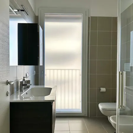 Bed and Breakfast Casa Bianca - Metro E Stazione Sotto Casa *