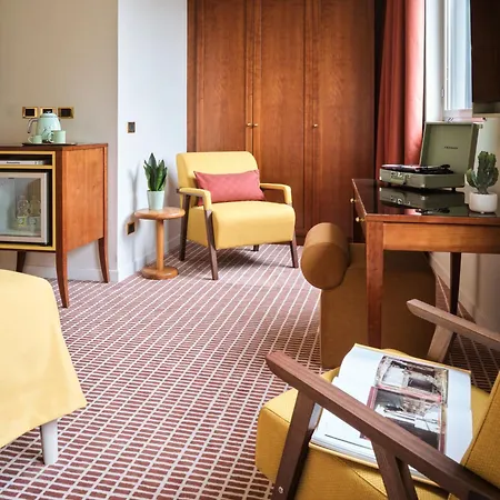 Max Brown Missori, Part Of Sircle Collection