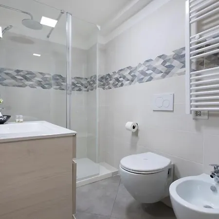 Three-suite With Free Netflix And Fast Wifi