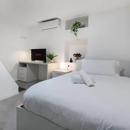 Apartment Three-suite With Free Netflix And Fast Wifi Milan