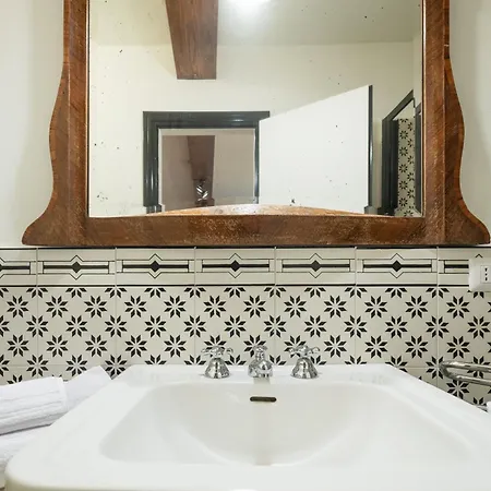 La Corte Di Emily Ap. 2 게스트하우스 3*