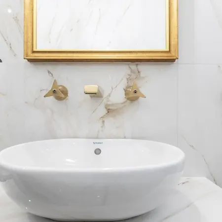 Velasca Flexyrent Aptartment Aircon