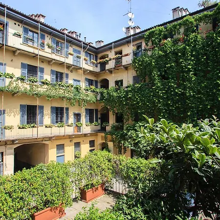 Le Due Corti Bed & Breakfast 3*