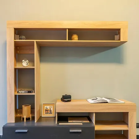 Flexyrent - Steps From Train Station Apartment Milan