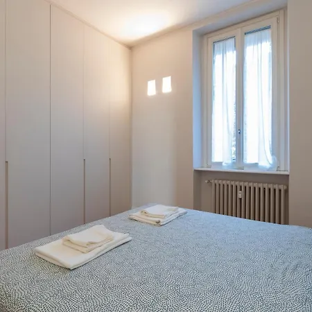 Prestigioso A Due Passi Dai Navigli - Tibaldi アパート
