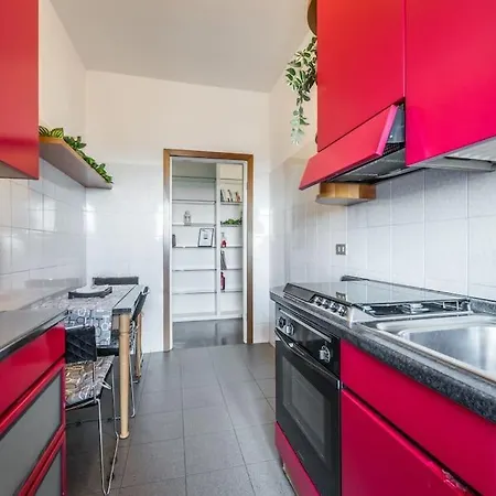 Navigli - 5 Minutes From The Metro Appartement Milaan