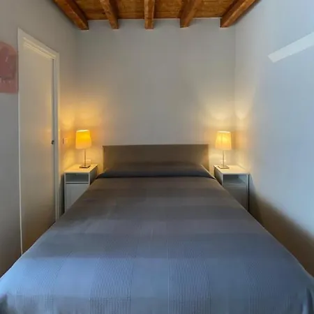 Διαμέρισμα Marghera 37 Modern *