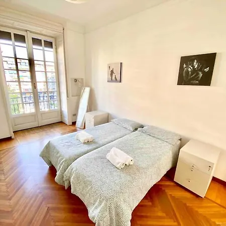 In Centro10 Minuti Dal Duomo Апартаменты Милан