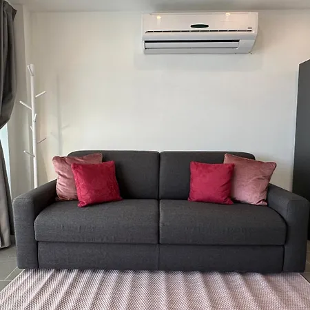 Guesthost - Casa Navigli Watt Apartmán *