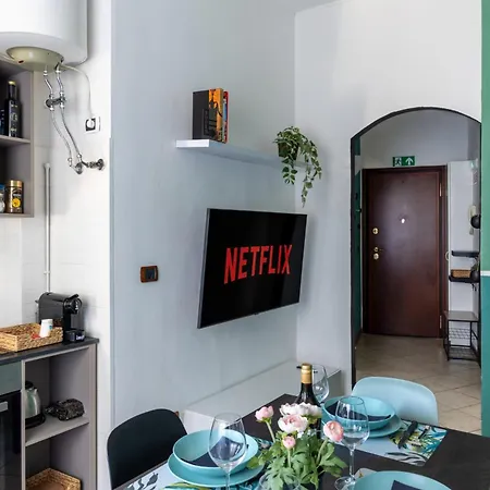 Citylife Apartment- Metro Access - 2 Bedrooms