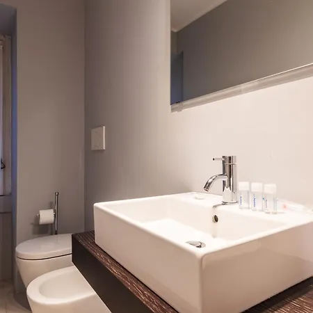 Easyhomes - Spiga Milaan